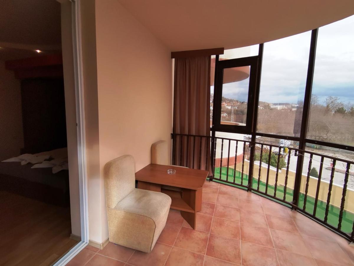 Paris Hotel Balchik Exterior photo