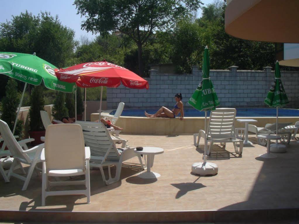 Paris Hotel Balchik Exterior photo